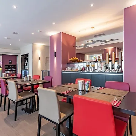 Les Nations Hotel