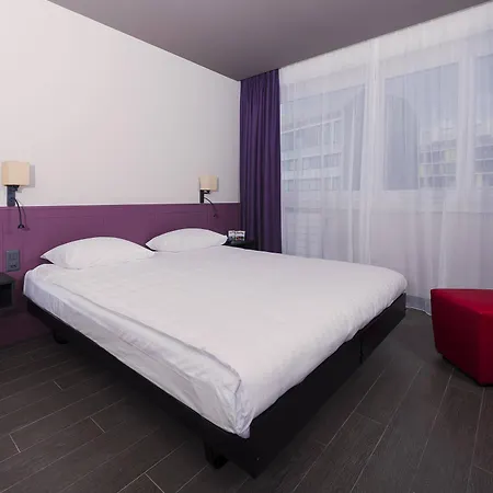 Les Nations Hotel
