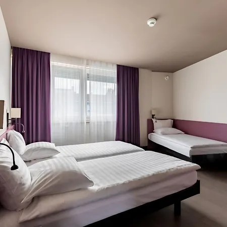 Hotel Les Nations 3*
